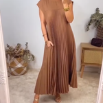 La Scintilla | Sleeveless Pleated Dress