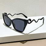 Vera Curve Sunglasses
